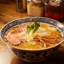 「彩色ラーメン きんせい」監修『極み麺 池袋』